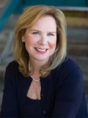 Marianne Blackstone Tabner headshot